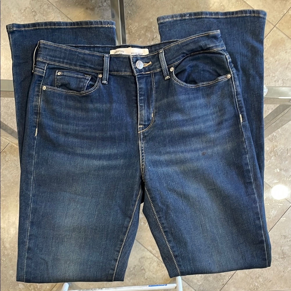 Women’s Levis Mid Rise Bootcut Jeans size 29